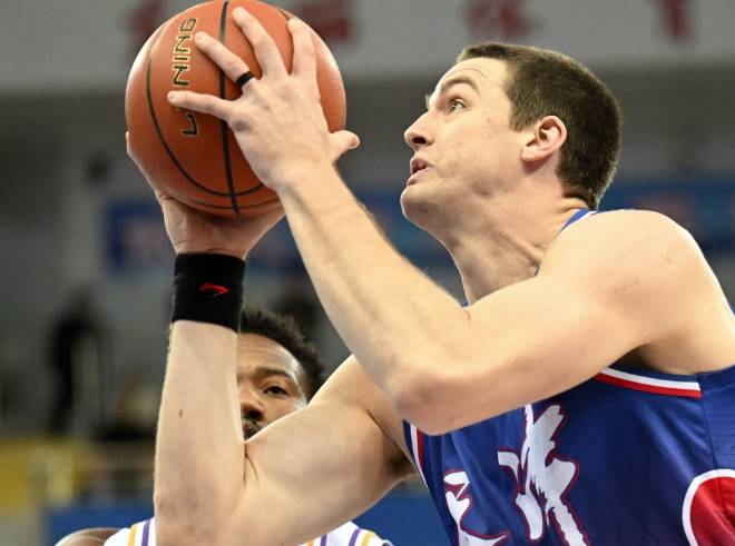 萨拉赫焦点对战，詹姆斯与50激战TL分钟，反败为胜胜负难料！的简单介绍