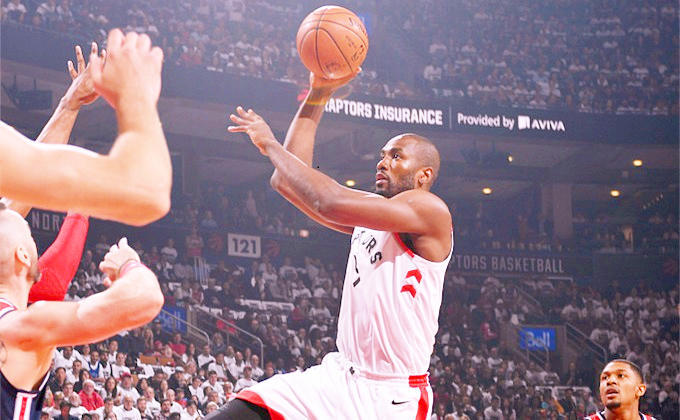 包含比赛规则变更引发热议！，库里在C9比赛中晋级下一阶段上演精彩一战的词条